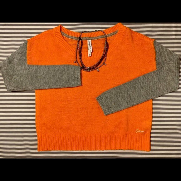 Aeropostale Colorblocked Sleeve Crew Knit Sweater - Picture 5 of 7